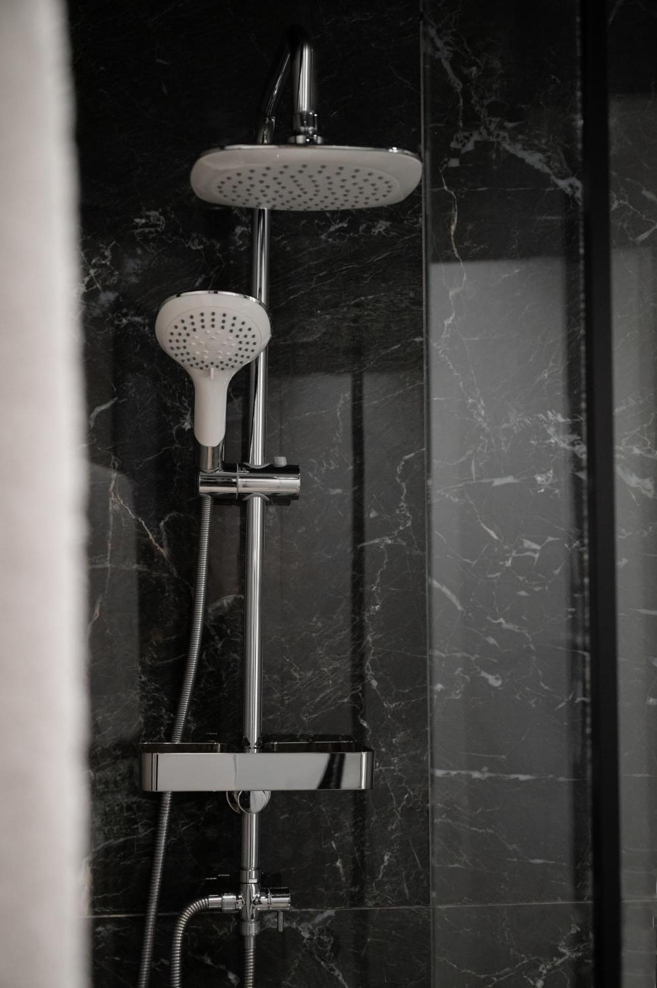 Alyvia Central Apartment 1 Ioannina Bagian luar foto